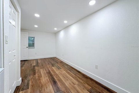 Immobilier commercial à vendre à Saint Petersburg, Floride: 2 chambres, 96.62 m2 № 2294905 - photo 20