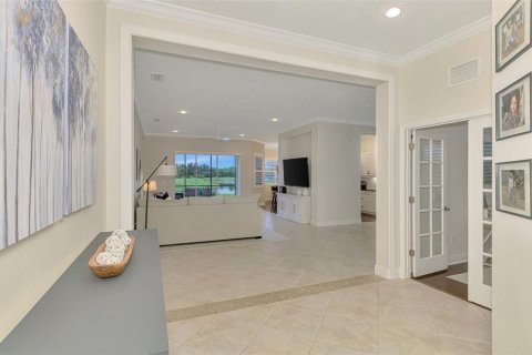 House in Lakewood Ranch, Florida 3 bedrooms, 231.05 sq.m. № 1916788 - photo 15
