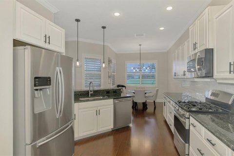 House in Lakewood Ranch, Florida 3 bedrooms, 231.05 sq.m. № 1916788 - photo 28