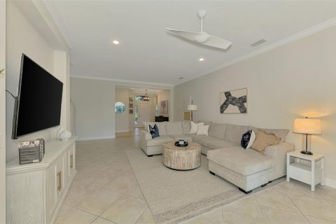 House in Lakewood Ranch, Florida 3 bedrooms, 231.05 sq.m. № 1916788 - photo 21