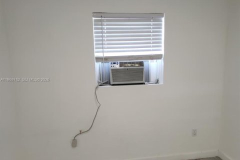 Apartamento en alquiler en North Miami, Florida, 1 dormitorio, 55.74 m2 № 2030620 - foto 9