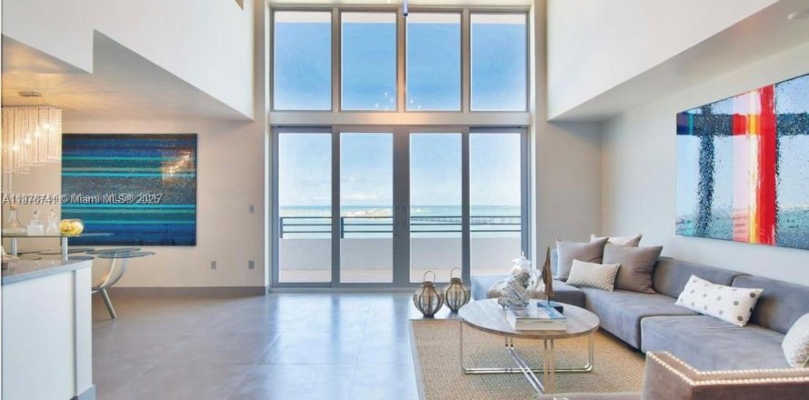 Condo in Miami, Florida, 2 bedrooms  № 2052725