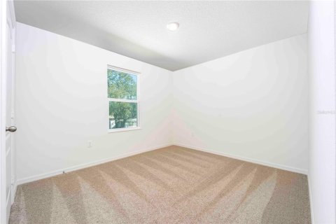 House in Astatula, Florida 4 bedrooms, 168.25 sq.m. № 1522800 - photo 19