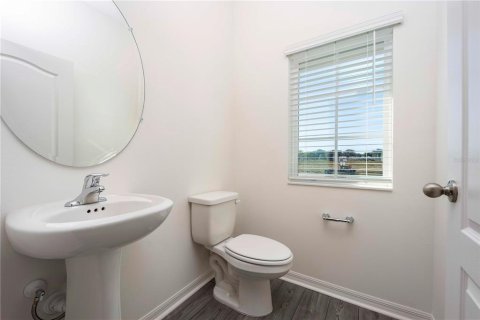 House in Astatula, Florida 4 bedrooms, 168.25 sq.m. № 1522800 - photo 9