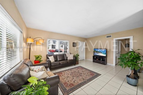 Casa en venta en Miami Beach, Florida, 2 dormitorios, 96.43 m2 № 2066039 - foto 10