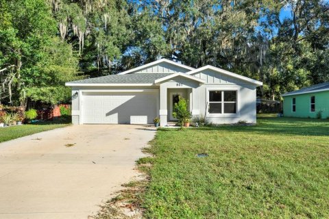 House in Wildwood, Florida 3 bedrooms, 135.45 sq.m. № 2132547