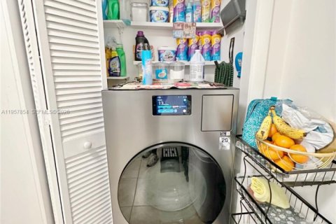 Купить кондоминиум в Майами, Флорида 2 спальни, 115.94м2, № 2024349 - фото 15