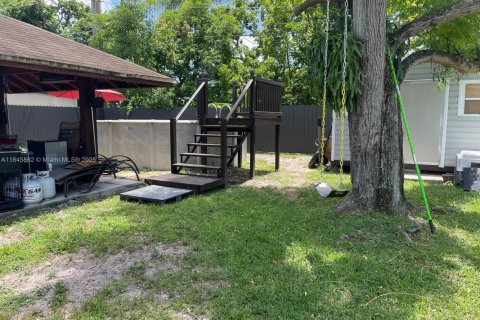 House in Miami Gardens, Florida 3 bedrooms, 136.01 sq.m. № 1849012 - photo 28