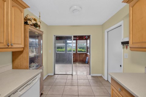 Casa en venta en Royal Palm Beach, Florida, 3 dormitorios, 149.67 m2 № 2428507 - foto 13