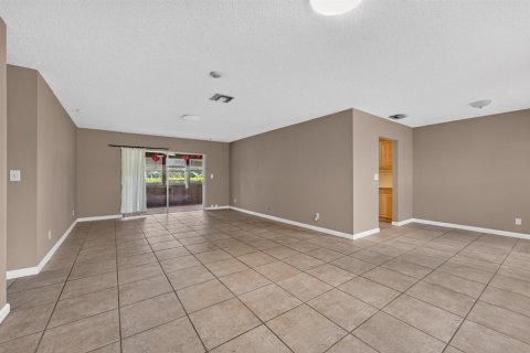 Casa en venta en Royal Palm Beach, Florida, 3 dormitorios, 149.67 m2 № 2428507 - foto 7