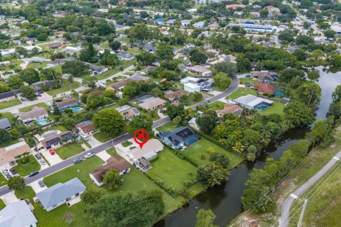 Casa en venta en Royal Palm Beach, Florida, 3 dormitorios, 149.67 m2 № 2428507 - foto 2