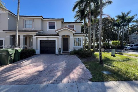 Townhouse in Homestead, Florida 3 bedrooms, 147.71 sq.m. № 2022096 - photo 2