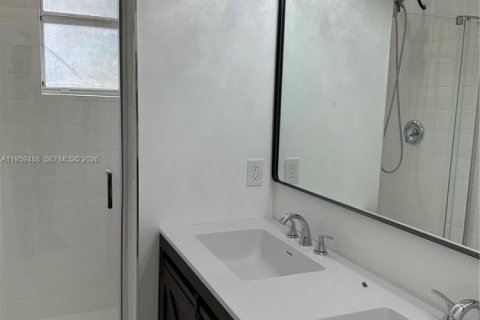 Townhouse in Homestead, Florida 3 bedrooms, 147.71 sq.m. № 2022096 - photo 20