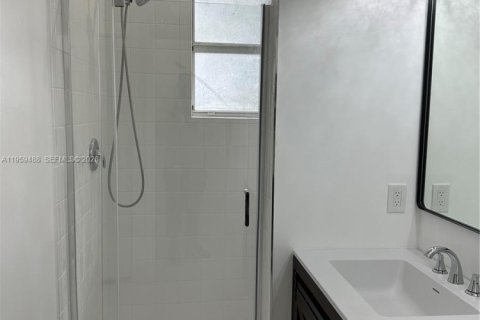 Townhouse in Homestead, Florida 3 bedrooms, 147.71 sq.m. № 2022096 - photo 22