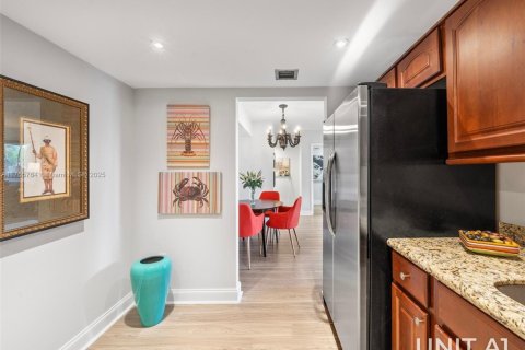 Copropriété à vendre à North Miami, Floride: 4 chambres, 254.74 m2 № 1977572 - photo 12