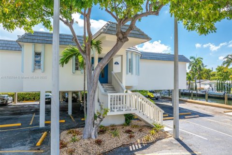 Copropriété à vendre à North Miami, Floride: 4 chambres, 254.74 m2 № 1977572 - photo 3