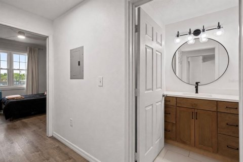Copropriété à vendre à Tampa, Floride: 2 chambres, 99.68 m2 № 2223425 - photo 17