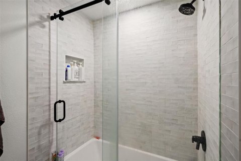 Copropriété à vendre à Tampa, Floride: 2 chambres, 99.68 m2 № 2223425 - photo 19