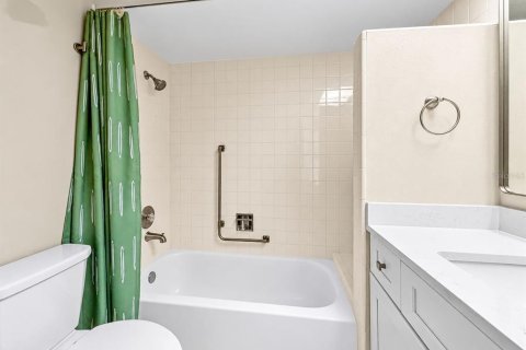 House in Palm Harbor, Florida 2 bedrooms, 113.34 sq.m. № 2399490 - photo 26