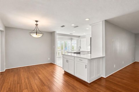House in Palm Harbor, Florida 2 bedrooms, 113.34 sq.m. № 2399490 - photo 9