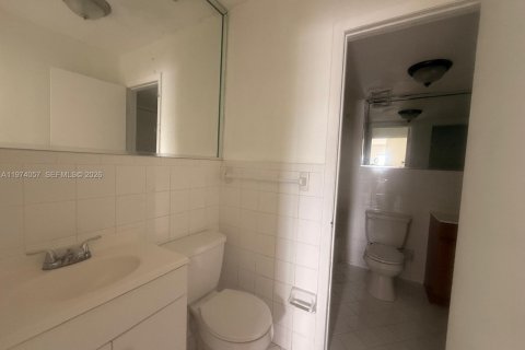 Снять в аренду кондоминиум в Хайалиа, Флорида 2 спальни, 72.28м2, № 2033649 - фото 13