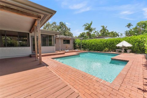 House in Miami Shores, Florida 3 bedrooms, 170.38 sq.m. № 1834033 - photo 6