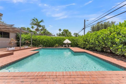 House in Miami Shores, Florida 3 bedrooms, 170.38 sq.m. № 1834033 - photo 2