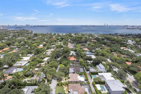 House in Miami Shores, Florida 3 bedrooms, 170.38 sq.m. № 1834033 - photo 22