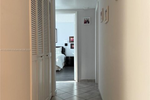 Copropriété à vendre à Hollywood, Floride: 2 chambres, 105.17 m2 № 1938031 - photo 14