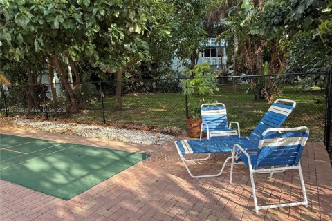 Condo in Hollywood, Florida, 2 bedrooms  № 1938031 - photo 3
