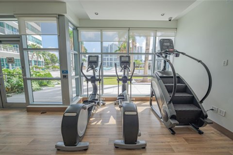 Купить кондоминиум в Майами, Флорида 1 спальня, 70.7м2, № 1897357 - фото 15