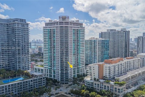 Купить кондоминиум в Майами, Флорида 1 спальня, 70.7м2, № 1897357 - фото 4