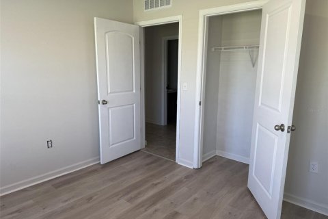Villa ou maison à louer à Winter Haven, Floride: 3 chambres, 121.89 m2 № 2410139 - photo 16