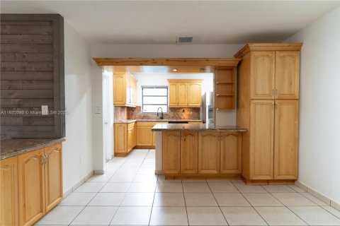 Villa ou maison à vendre à Miami, Floride: 3 chambres, 128.58 m2 № 1790989 - photo 9