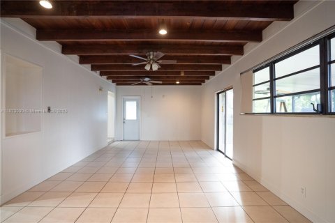 Villa ou maison à vendre à Miami, Floride: 3 chambres, 128.58 m2 № 1790989 - photo 16
