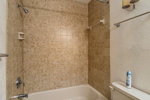 Villa ou maison à vendre à Brandon, Floride: 3 chambres, 191.1 m2 № 1785483 - photo 27