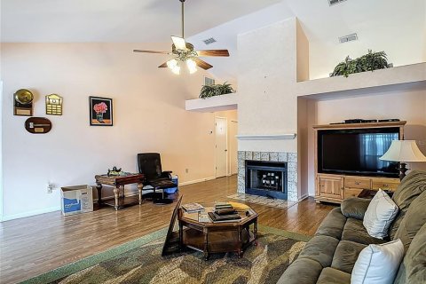 Villa ou maison à vendre à Brandon, Floride: 3 chambres, 191.1 m2 № 1785483 - photo 11