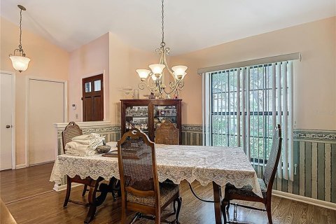 Villa ou maison à vendre à Brandon, Floride: 3 chambres, 191.1 m2 № 1785483 - photo 8