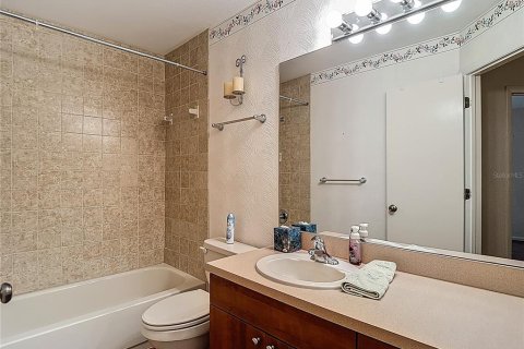 Villa ou maison à vendre à Brandon, Floride: 3 chambres, 191.1 m2 № 1785483 - photo 26
