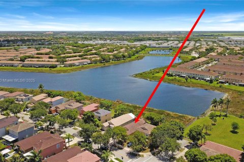 Купить виллу или дом в Хомстед, Флорида 3 спальни, 124.12м2, № 1957971 - фото 23