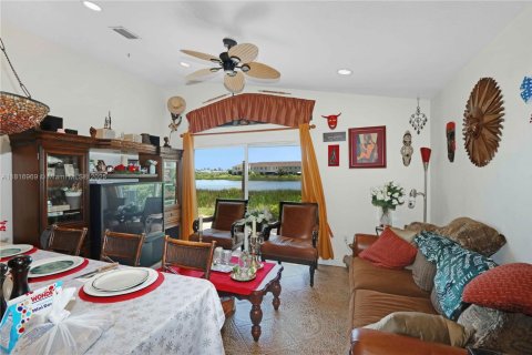 Купить виллу или дом в Хомстед, Флорида 3 спальни, 124.12м2, № 1957971 - фото 5