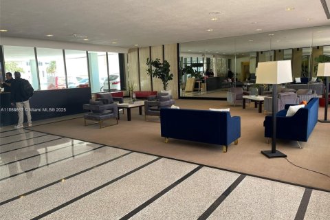 Copropriété à vendre à Miami Beach, Floride: 1 chambre, 79.43 m2 № 1979222 - photo 24