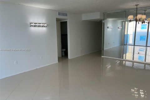 Copropriété à vendre à Miami Beach, Floride: 1 chambre, 79.43 m2 № 1979222 - photo 6
