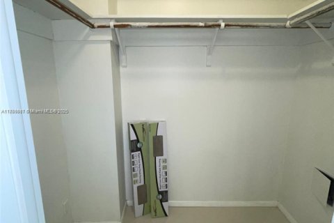 Copropriété à vendre à Miami Beach, Floride: 1 chambre, 79.43 m2 № 1979222 - photo 13