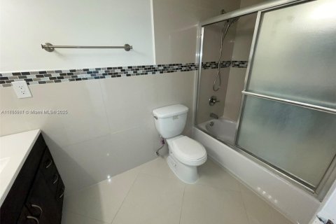 Copropriété à vendre à Miami Beach, Floride: 1 chambre, 79.43 m2 № 1979222 - photo 17
