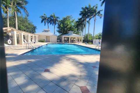 Casa en venta en Davie, Florida, 2 dormitorios, 88.72 m2 № 2075034 - foto 10