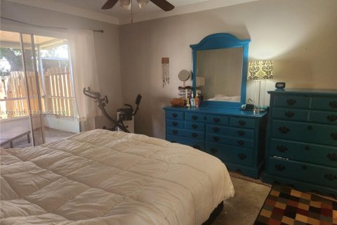 Casa en venta en Davie, Florida, 2 dormitorios, 88.72 m2 № 2075034 - foto 5