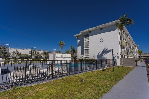 Appartement à louer à Miami, Floride: 35.77 m2 № 2153496 - photo 8