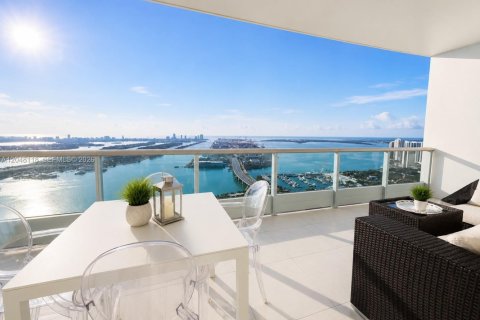 Condo in Miami, Florida, 1 bedroom  № 2261069 - photo 2