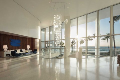 Apartment in JADE SIGNATURE in Sunny Isles Beach, Florida 2 bedrooms, 158 sq.m. № 33899 - photo 1